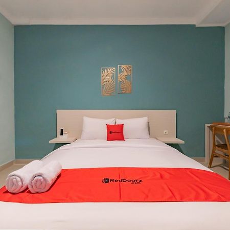 Reddoorz Plus Near Surapati Core Bandung Eksteriør bilde