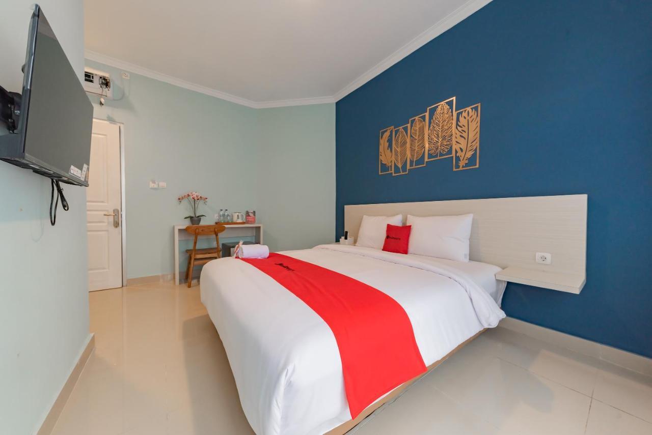 Reddoorz Plus Near Surapati Core Bandung Eksteriør bilde