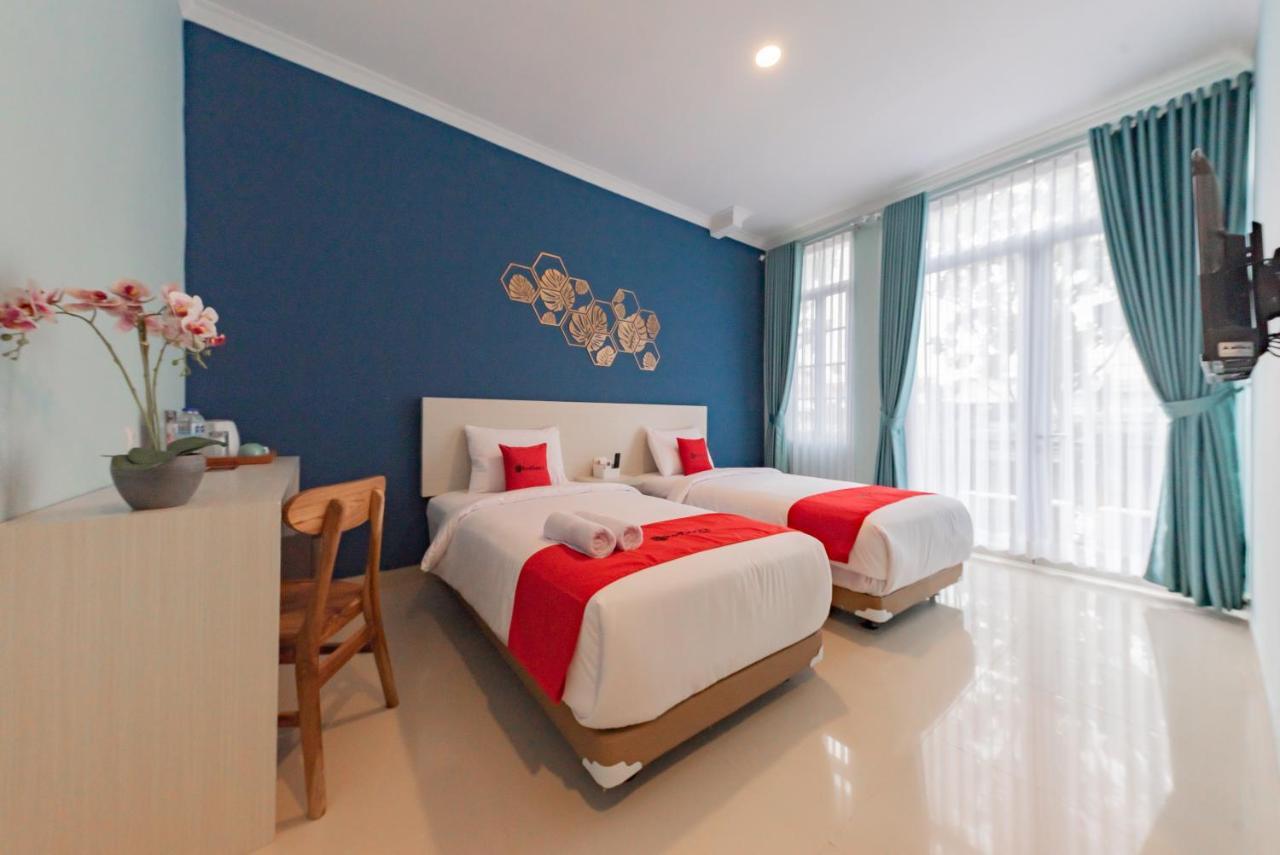 Reddoorz Plus Near Surapati Core Bandung Eksteriør bilde